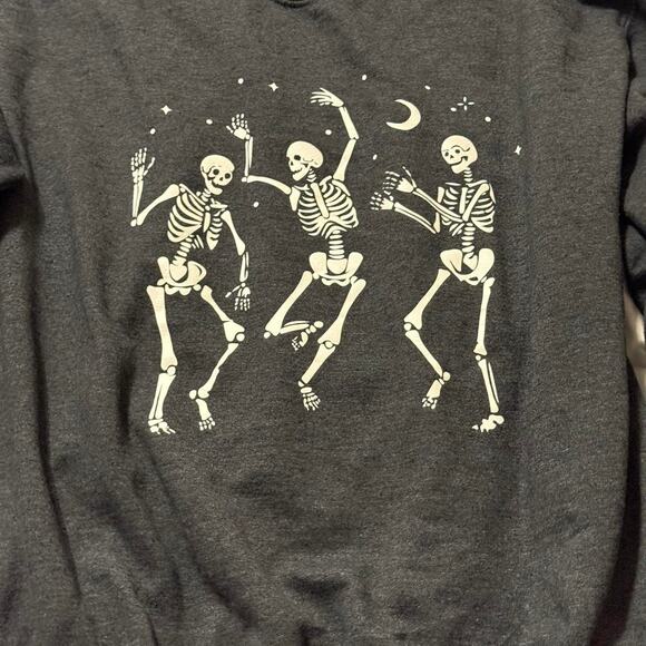 Dark gray dancing skeleton graphic sweatshirt -M - Picture 2 of 6